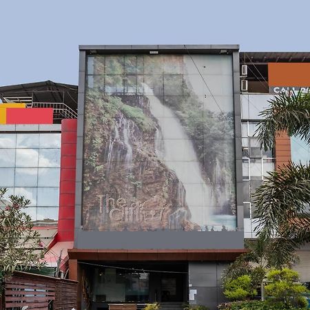 Oyo 29585 The Cliff Hotell Indore Exteriör bild