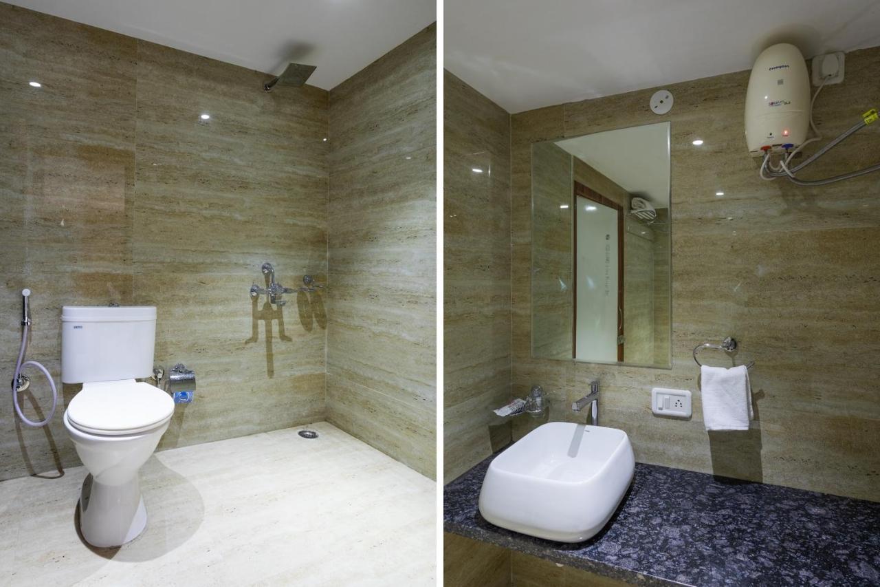Oyo 29585 The Cliff Hotell Indore Exteriör bild